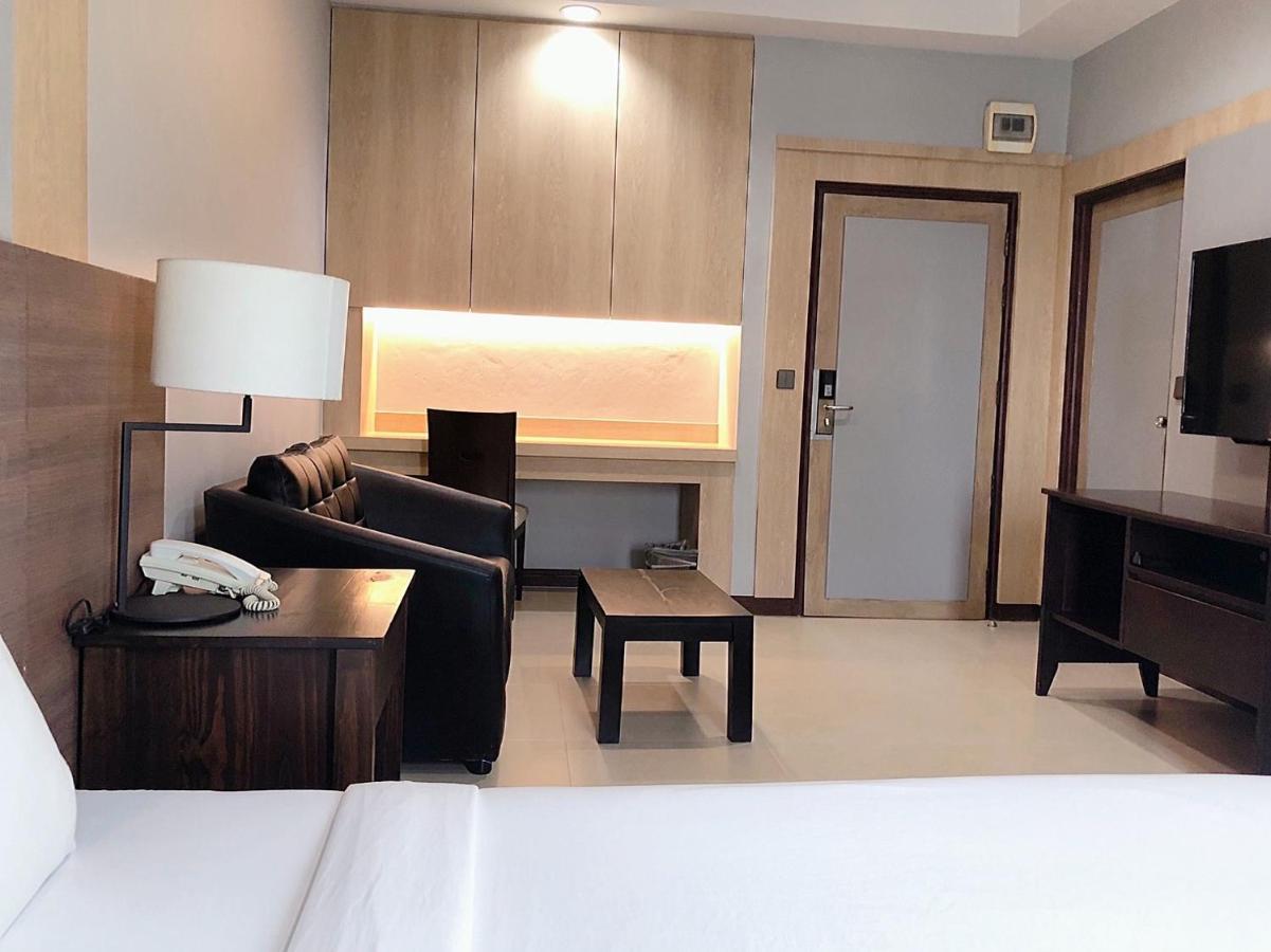 J Park Hotel - Sha Extra Plus Chonburi Exterior photo