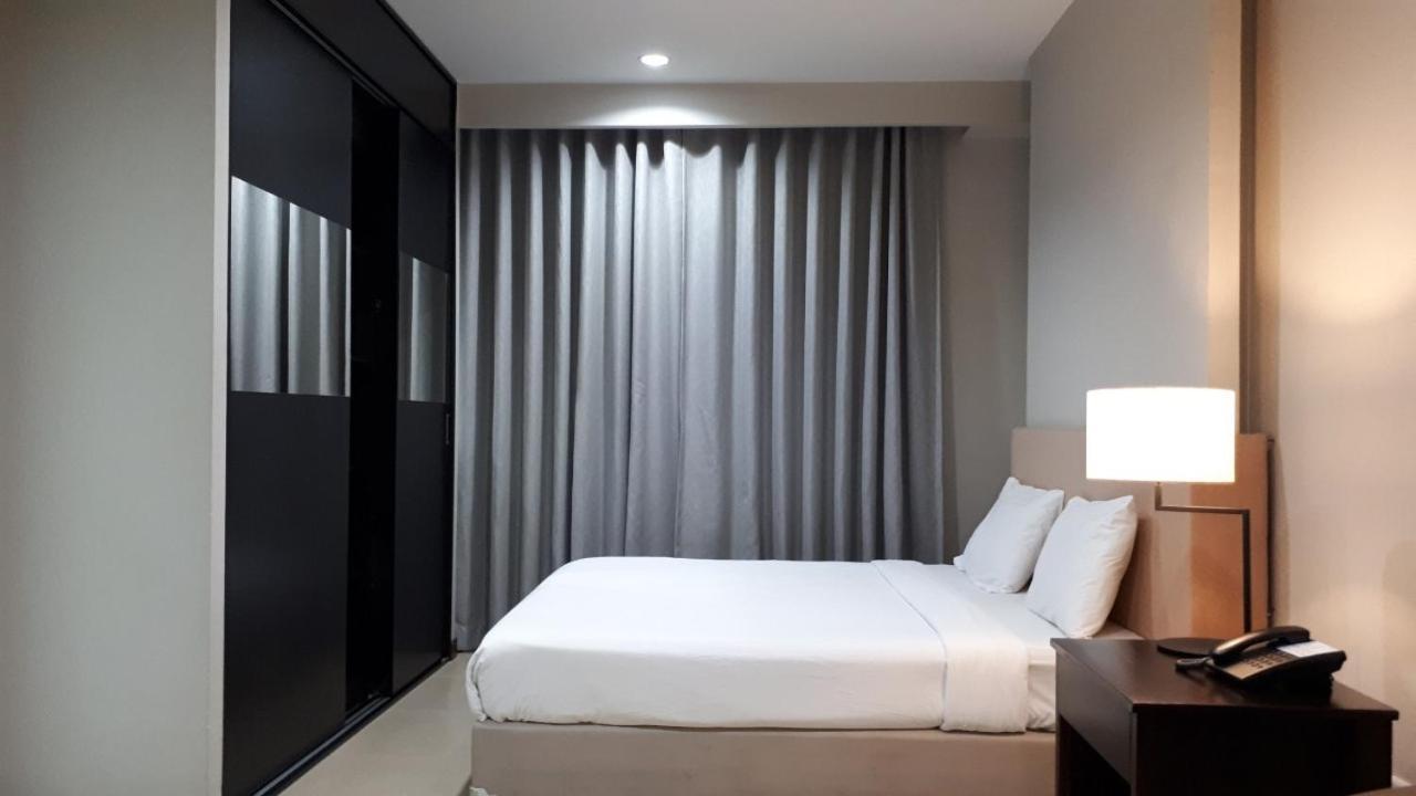 J Park Hotel - Sha Extra Plus Chonburi Exterior photo
