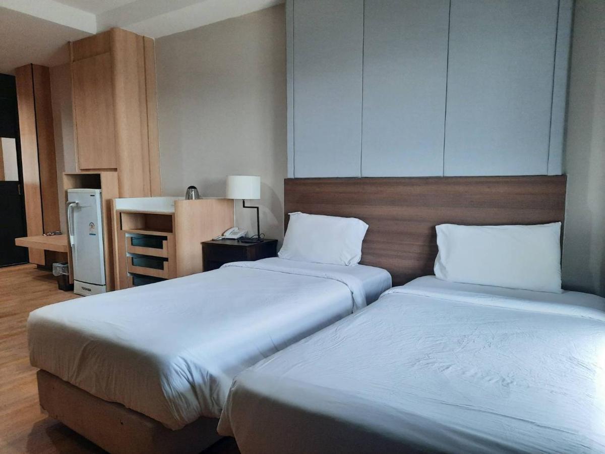 J Park Hotel - Sha Extra Plus Chonburi Exterior photo