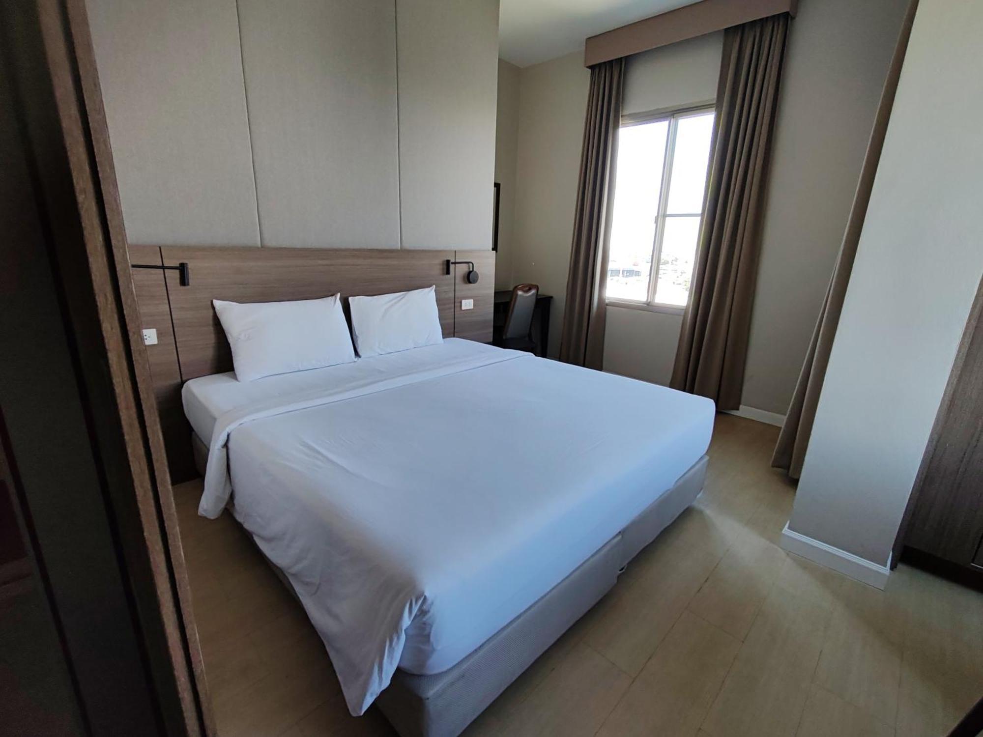 J Park Hotel - Sha Extra Plus Chonburi Exterior photo